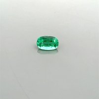 0.62 ct Oval Green Natural Emerald