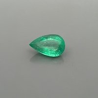 2.21 ct Pear Green Natural Emerald