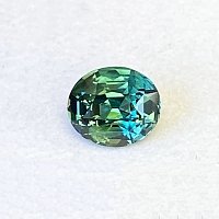 1.53 ct Oval Green Natural Sapphire