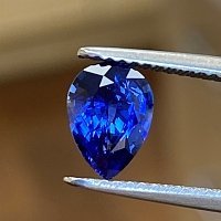 1.30 ct Pear Blue Natural Sapphire