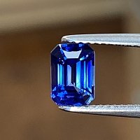 1.37 ct Emerald Blue Natural Sapphire