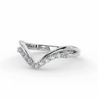 Split V-Shaped Claw Set Wedding Ring