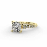 Dalia with Graduated Side Stones