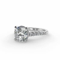 Dalia with Graduated Side Stones