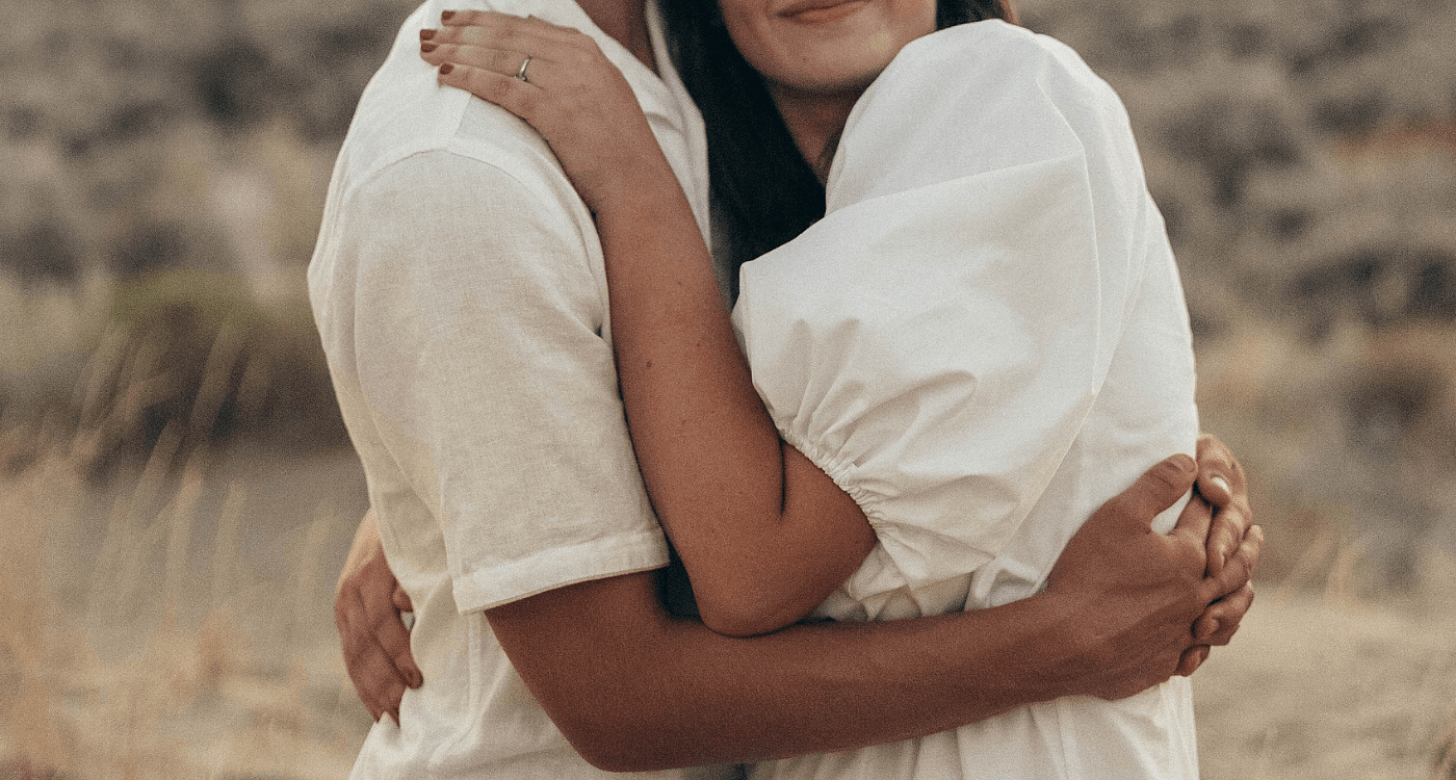 8 Year Wedding Anniversary Gifts: Express Your Love with These Heartfelt Gift Options