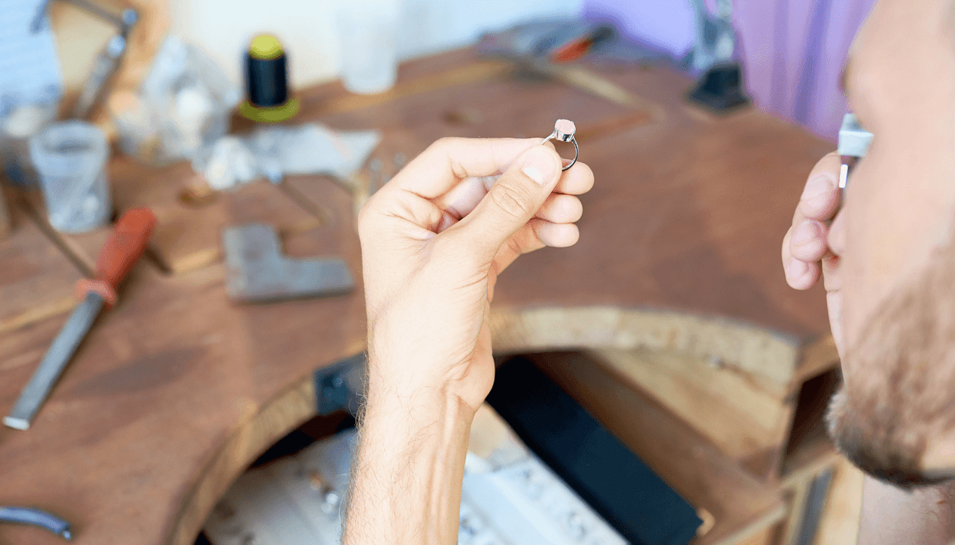 How to Clean Jewellery: Safe Jewellery Cleaning at Home