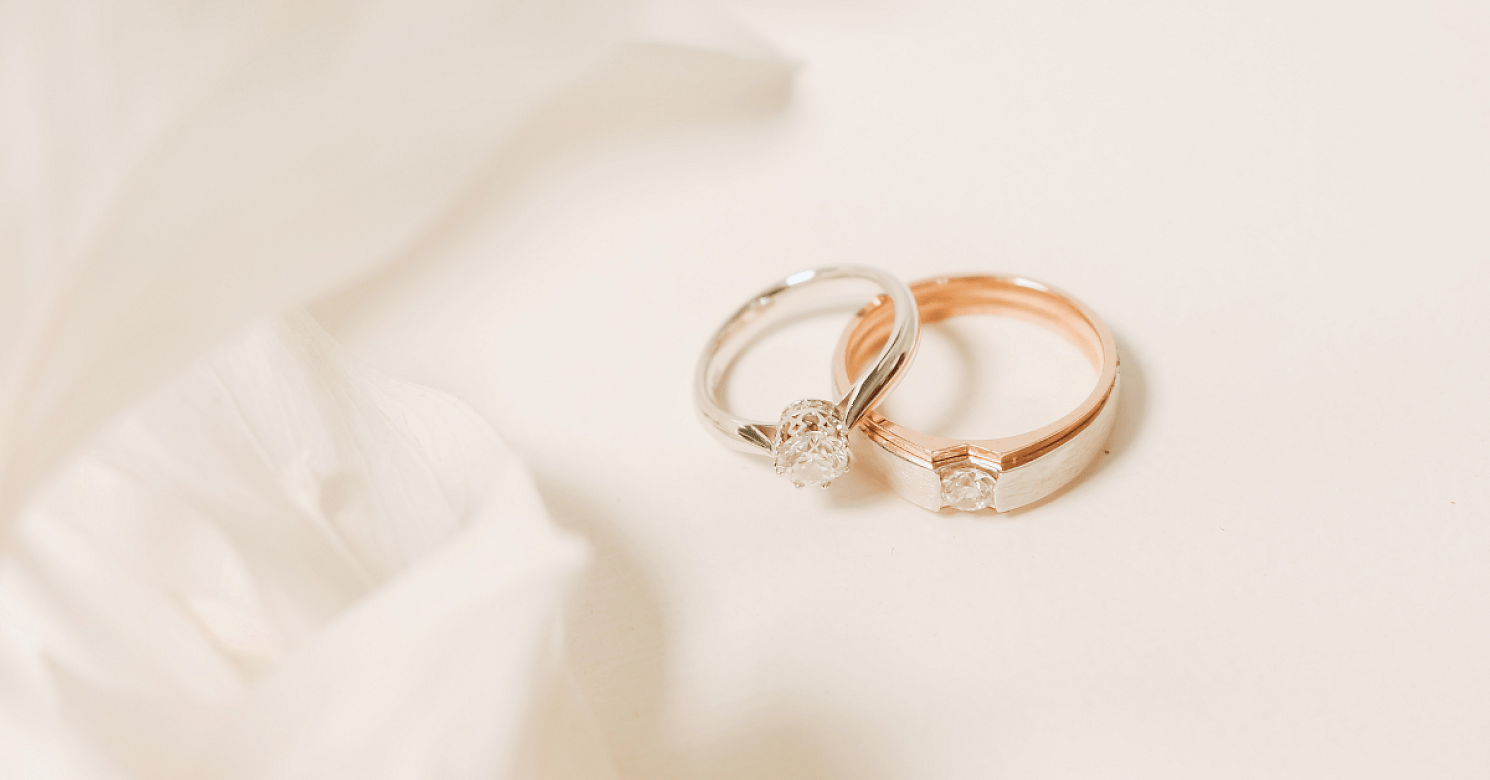 Oval Diamonds vs. Elongated Cushion Cut – Which is Right for You?