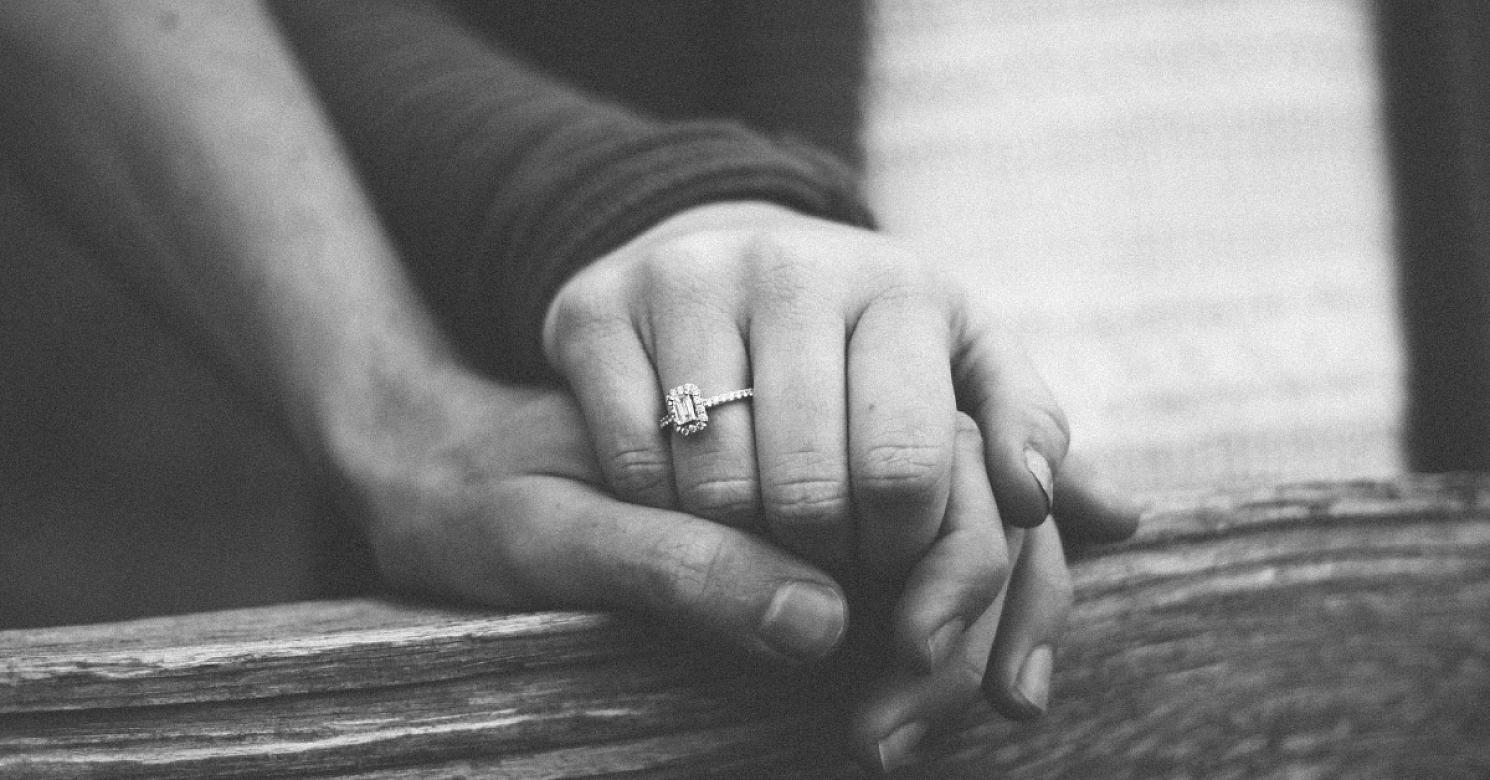 10 Year Wedding Anniversary Gifts They’ll Love
